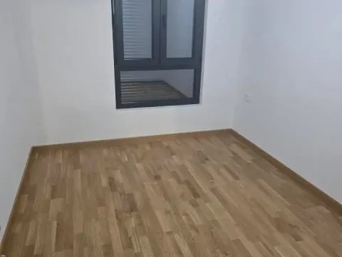 Stan in Tološi