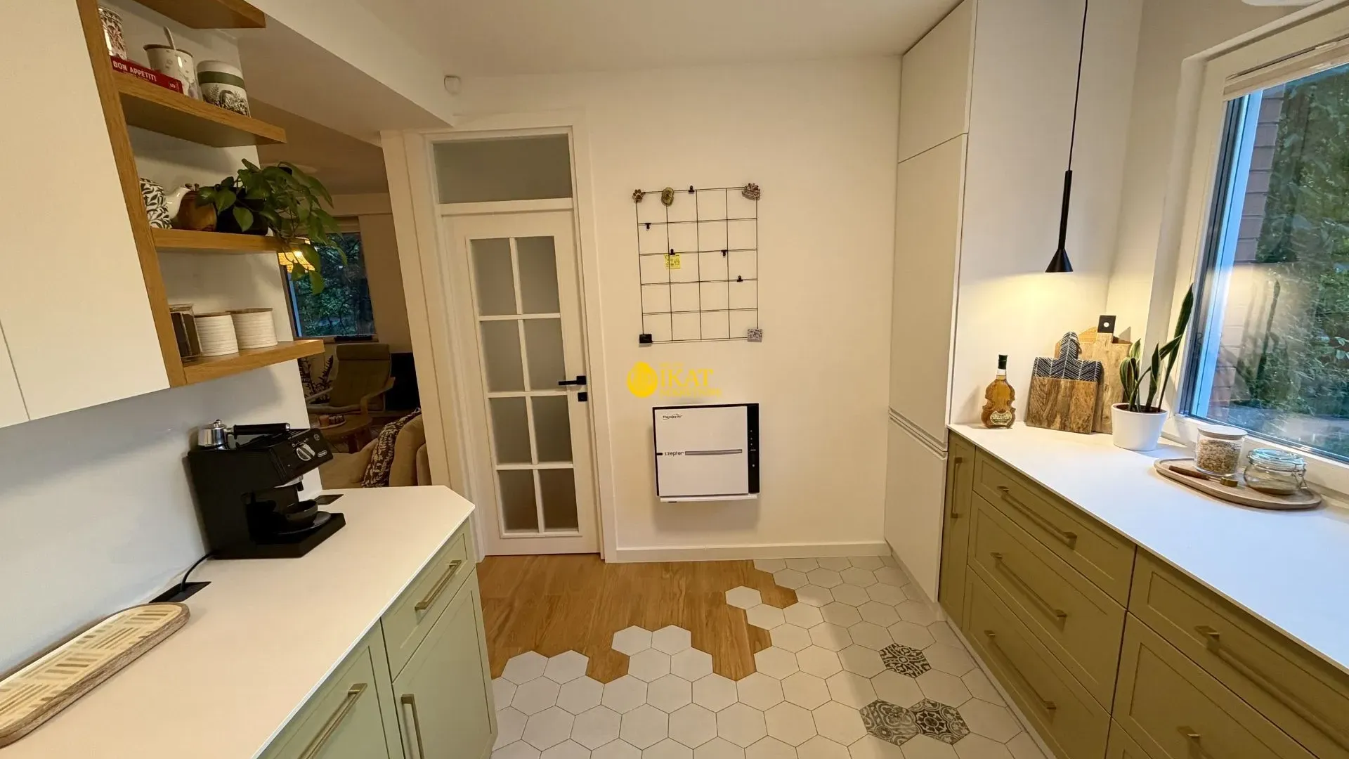Prodaja, trosoban stan, 85m², Višnjička Banja, Palilula Sve Podlokacije