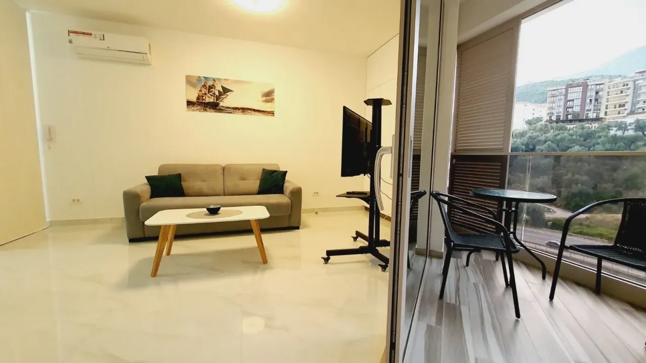Rent, one bedroom apartment, 44m², Rafailovići, Budva