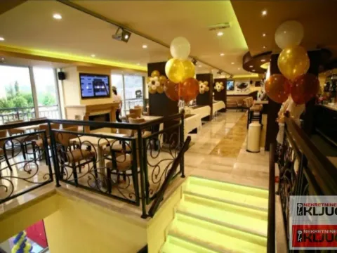 Izdavanje, ugostiteljski objekat, 265m², Grbavica, Novi Sad Sve Podlokacije - image 2