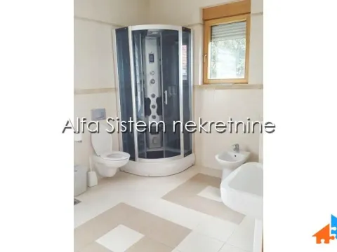 Izdavanje, kuća, 600m², Savski Venac, Beograd - image 4