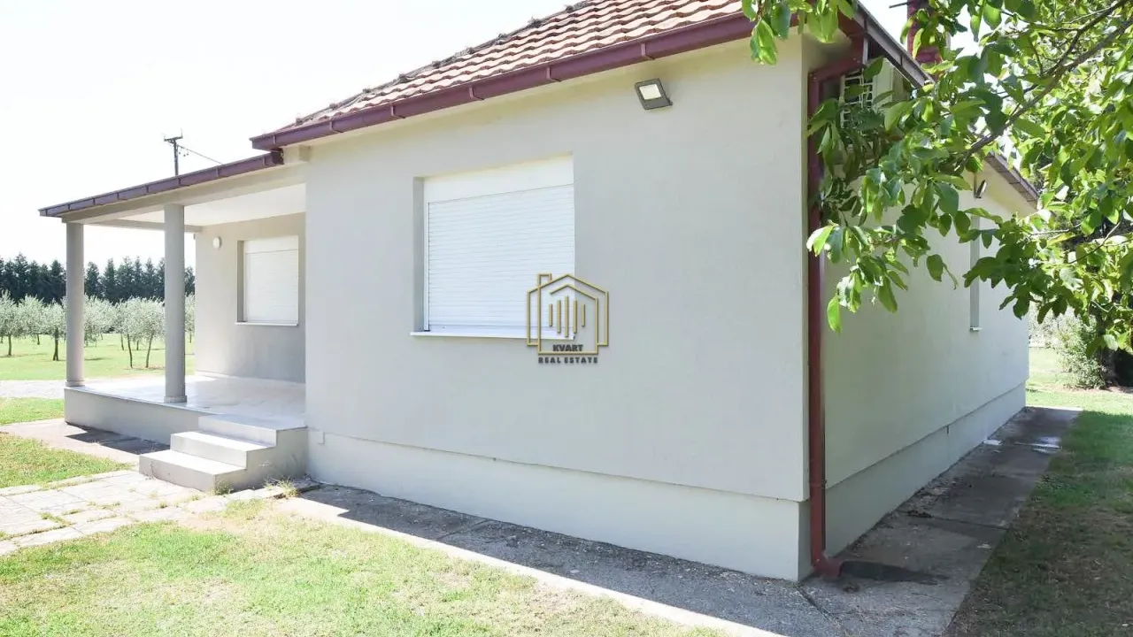 Prodaja, kuća, 122m², Golubovci, Podgorica