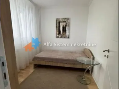 Izdavanje, četvorosoban stan, 120m², Savski Venac, Beograd - image 11