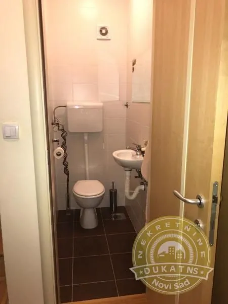 Prodaja, četvorosoban stan, 98m², Nova Detelinara, Novi Sad Sve Podlokacije