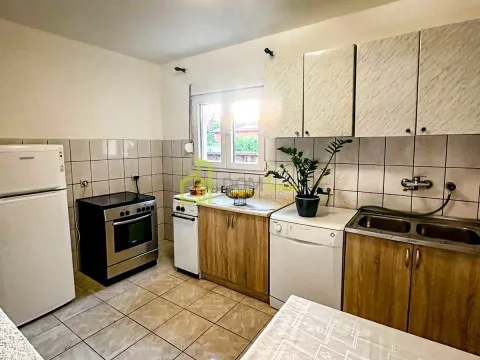 Izdavanje, kuća, 160m², Gornja Gorica, Podgorica - image 12