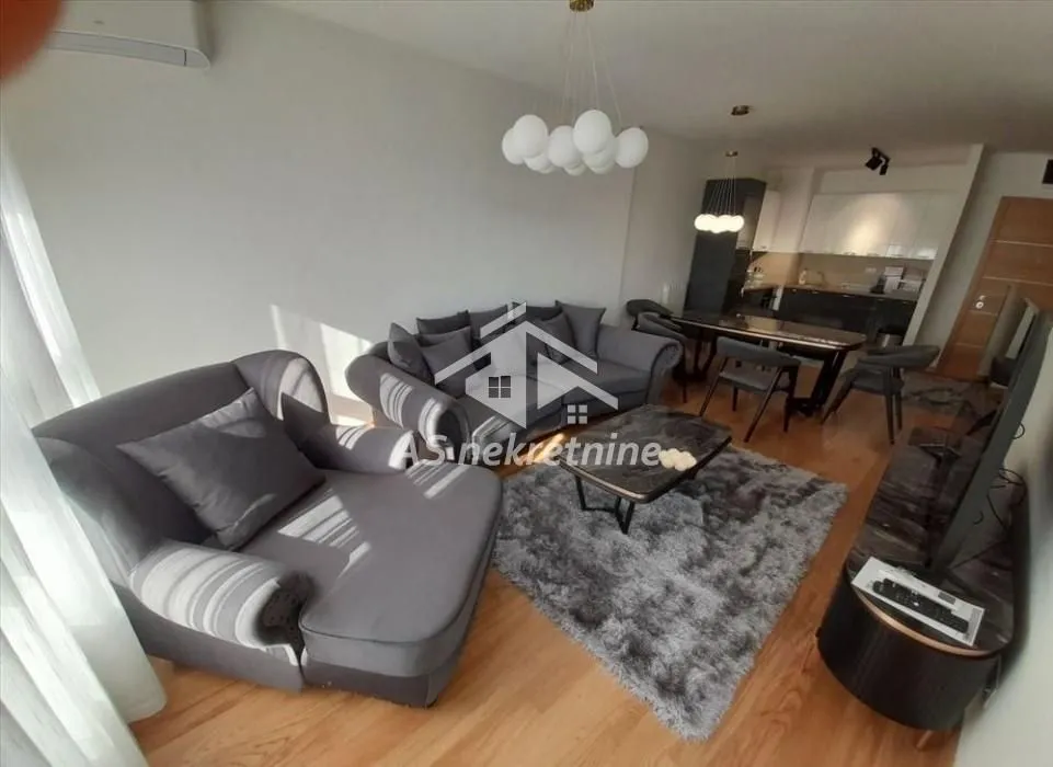 Rent, four bedroom apartment, 105m², Novi Beograd Blok 65, Novi Beograd Sve Podlokacije