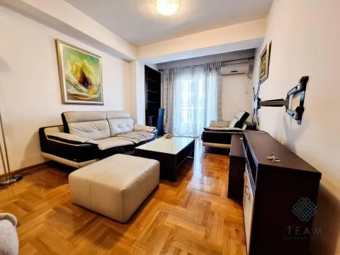 Izdavanje, trosoban stan, 95m², City Kvart, Podgorica - image 3