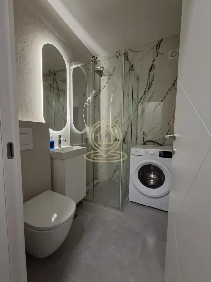 Izdavanje, jednosoban stan, 36m², Bulevar Evrope, Novi Sad Sve Podlokacije
