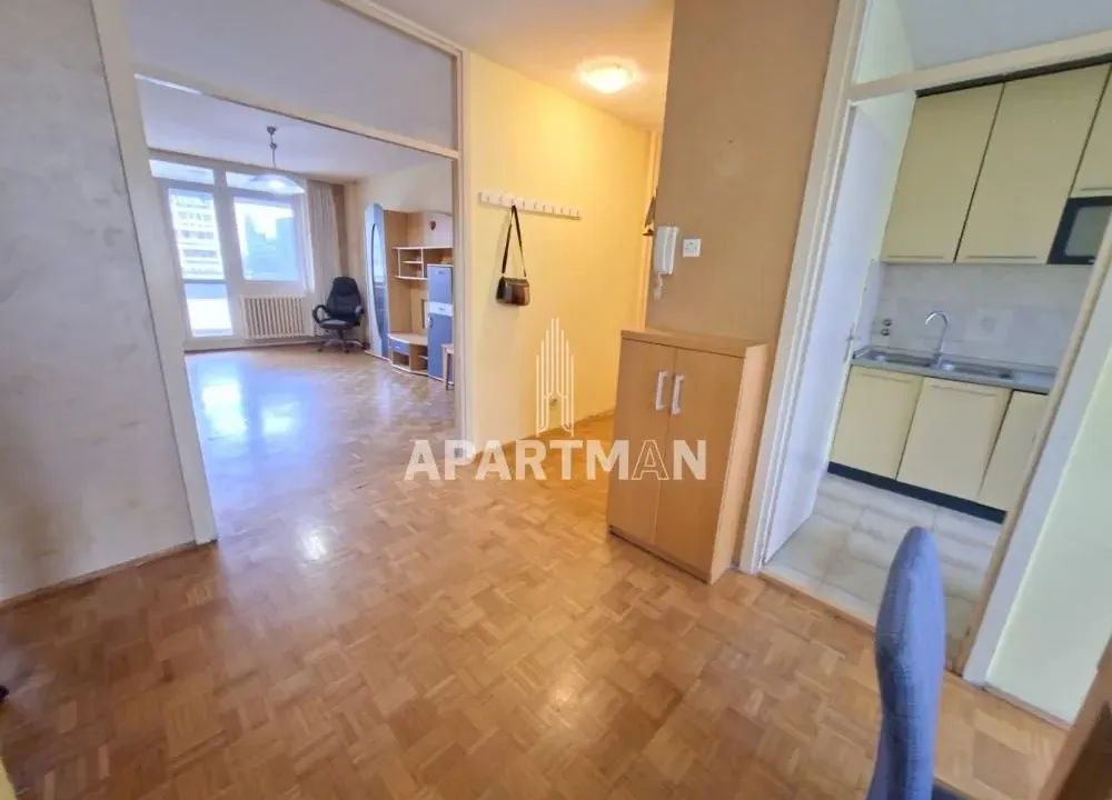 Sale, three bedroom apartment, 77m², Zemun Meandri, Zemun Sve Podlokacije