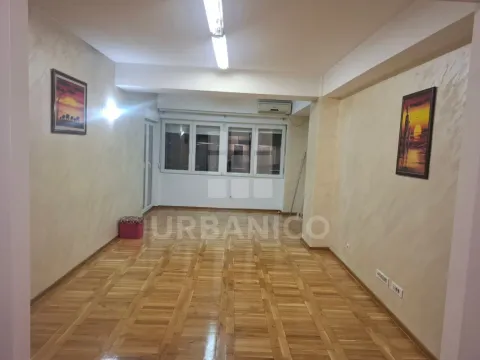 Rent, two bedroom apartment, 80m², City Kvart, Podgorica - image 4
