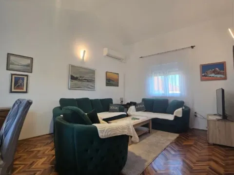 Rent, two bedroom apartment, 80m², Dalmatinska ulica, Podgorica