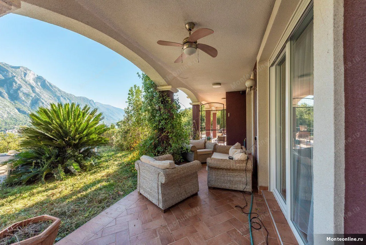 Sale, house, 148m², Kotor, Crna Gora