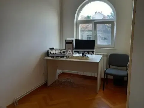 Prodaja, kuća, 490m², Mali Mokri Lug, Zvezdara Sve Podlokacije - image 6