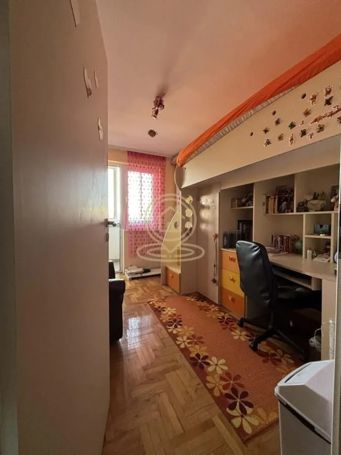 Prodaja, dvosoban stan, 52m², Pantelej, Niš