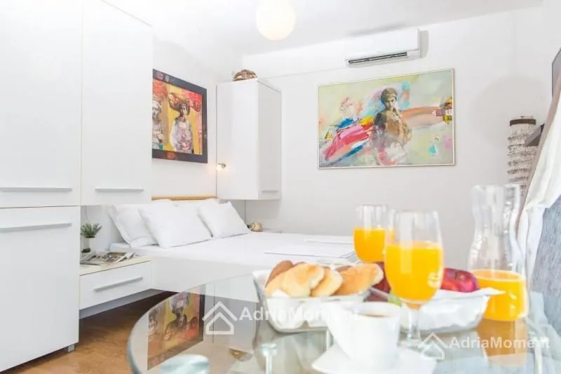 Prodaja, kuća, 170m², Krašići, Tivat