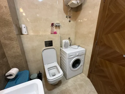 Izdavanje, dvosoban stan, 65m², Centar, Podgorica - image 7