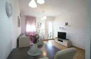 Izdavanje, jednosoban stan, 45m², City Kvart, Podgorica