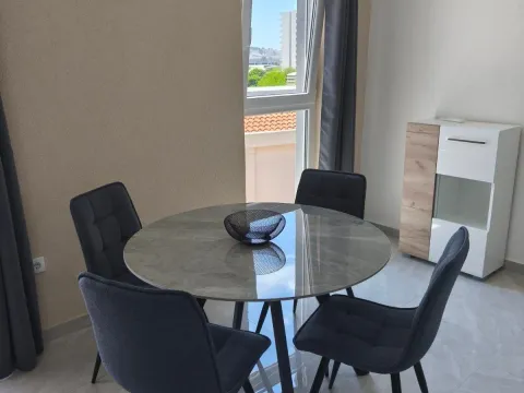 Rent, one bedroom apartment, 50m², Bjeliši, Bar - image 4
