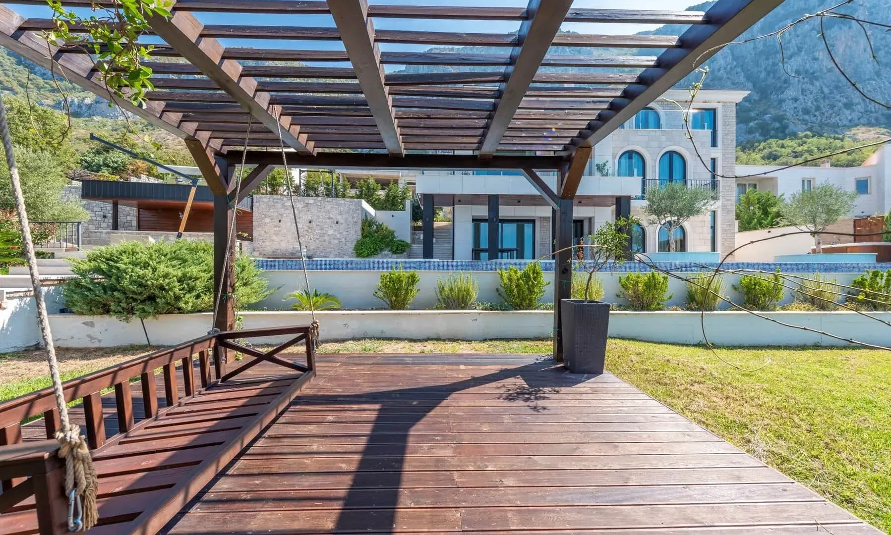 Sale, house, 496m², Blizikuće, Budva