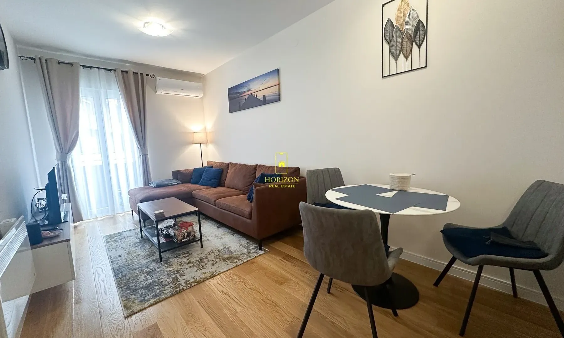 Prodaja, jednosoban stan, 40m², Central Point, Podgorica
