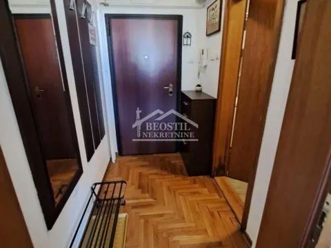 Stan in Vukov Spomenik