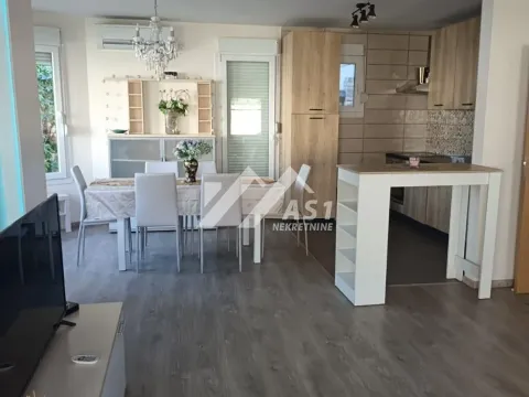 Rent, house, 110m², Kamenjar, Novi Sad Sve Podlokacije - image 5