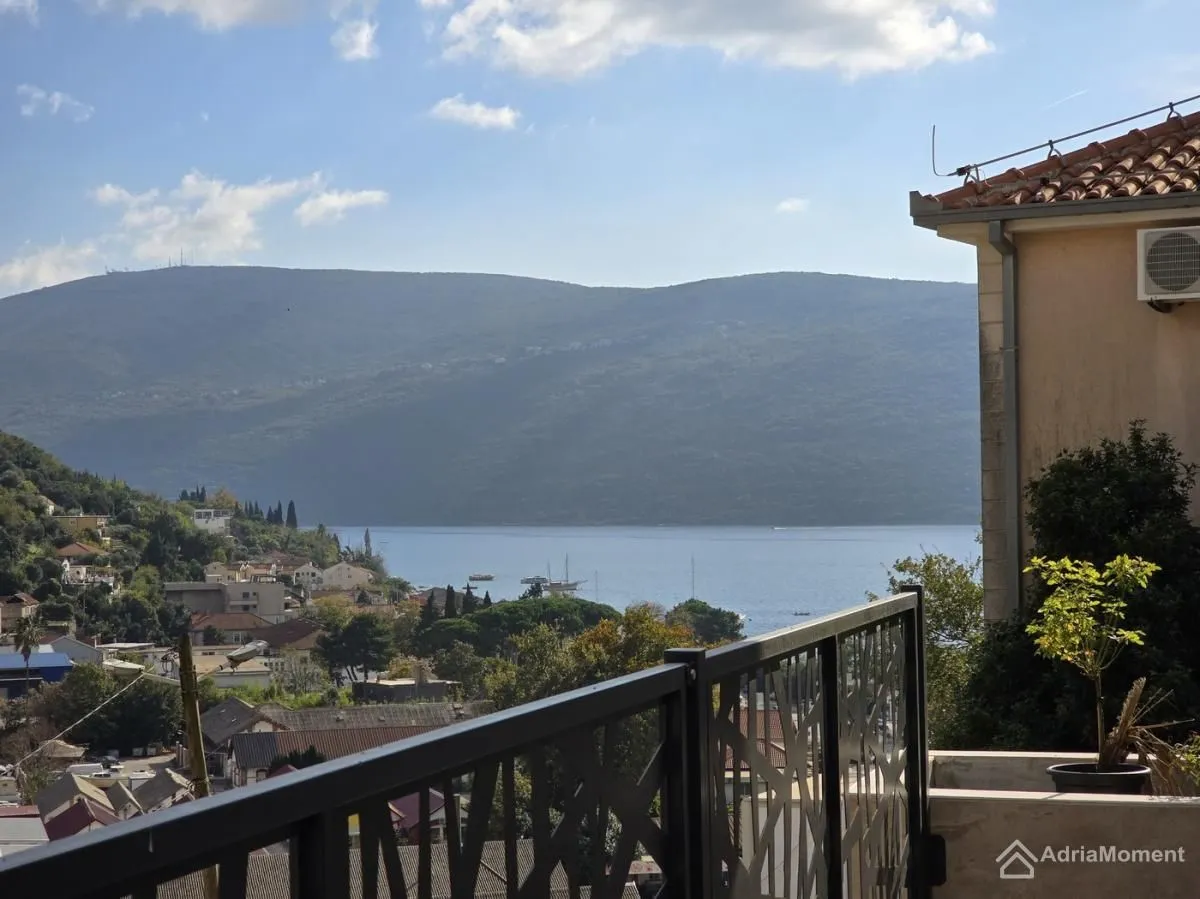 Prodaja, kuća, 140m², Zelenika, Herceg Novi