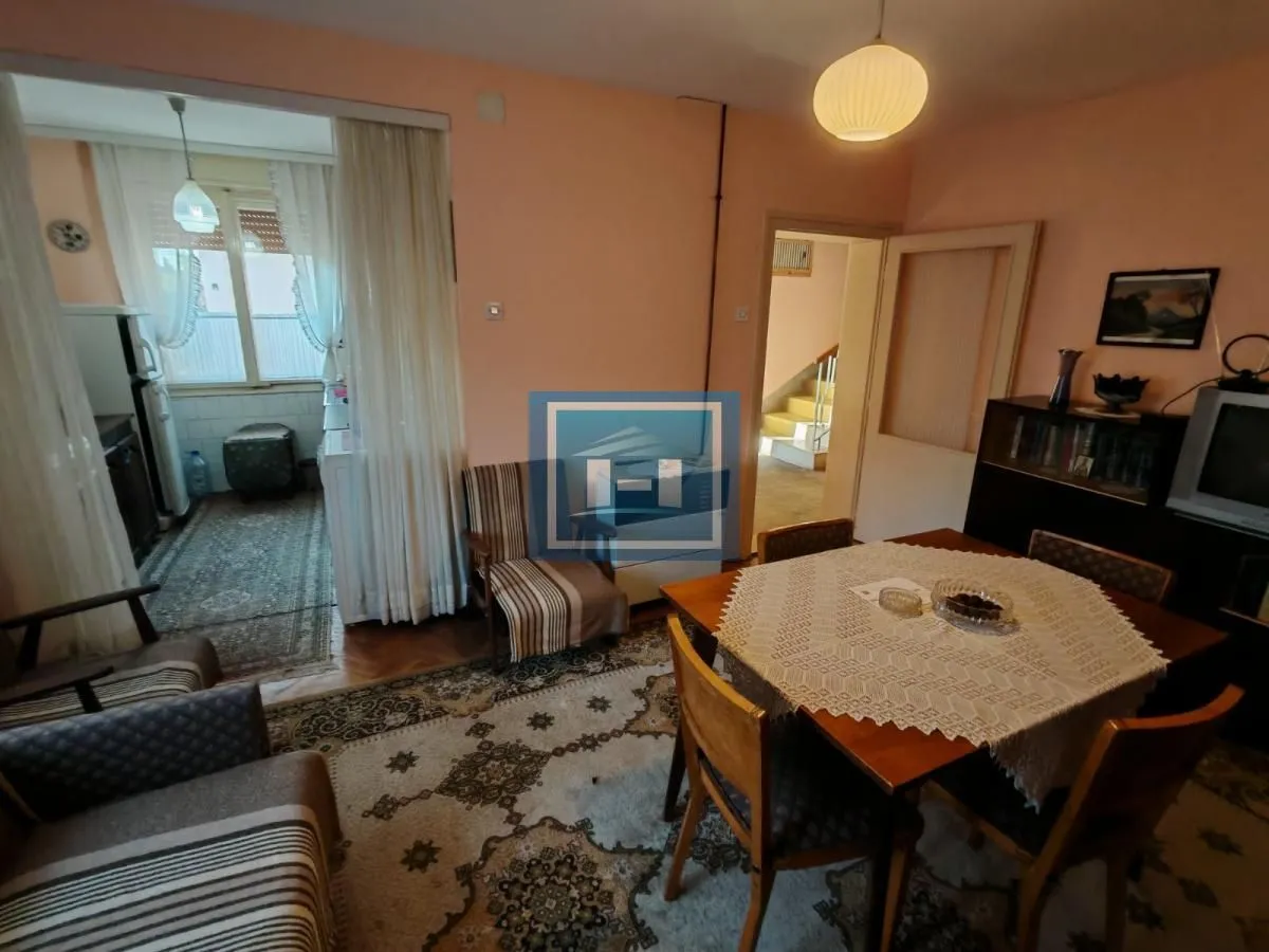 Prodaja, kuća, 136m², Kajsijar, Jagodina