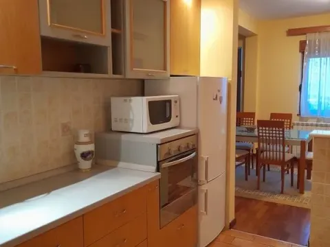 Prodaja, trosoban stan, 119m², Pobrežje, Podgorica - image 5