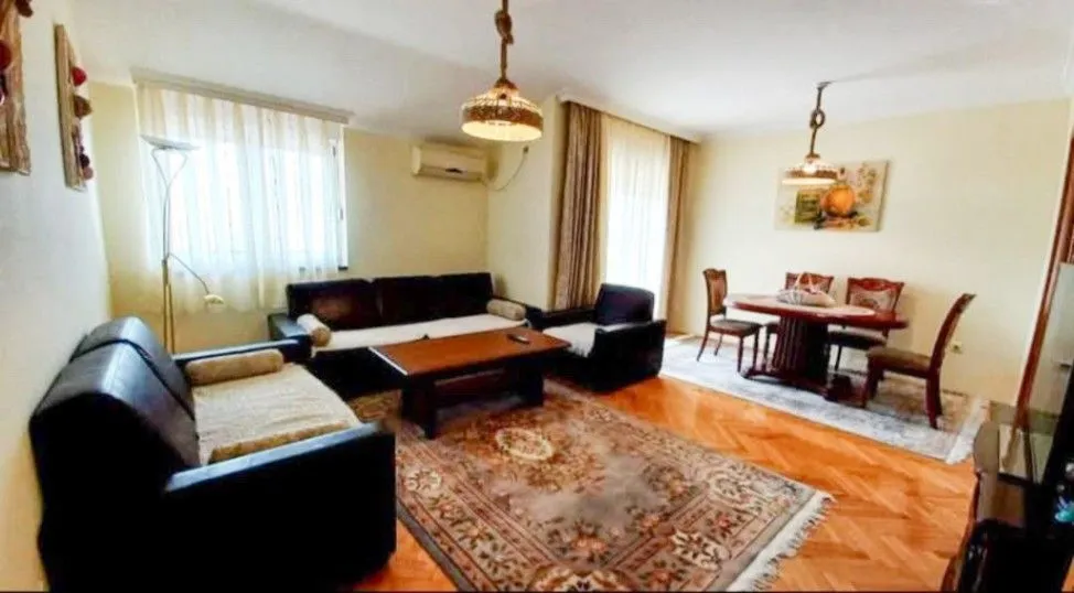 Izdavanje, jednosoban stan, 57m², Stari Aerodrom, Podgorica