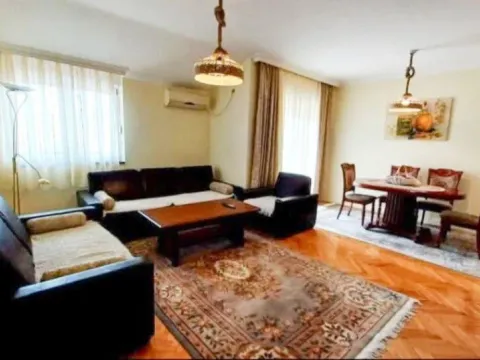 Izdavanje, jednosoban stan, 57m², Stari Aerodrom, Podgorica - image 1