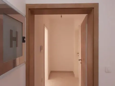 Prodaja, stan, 48m², Tivat, Crna Gora - image 6