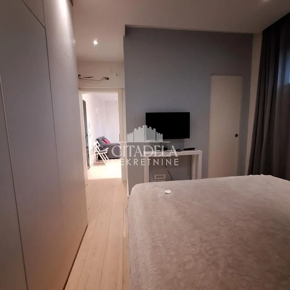 Prodaja, dvosoban stan, 60m², Stari Grad, Beograd