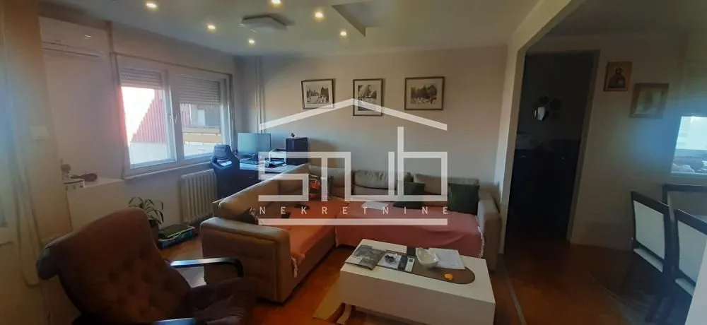 Prodaja, trosoban stan, 77m², Čukarica, Beograd