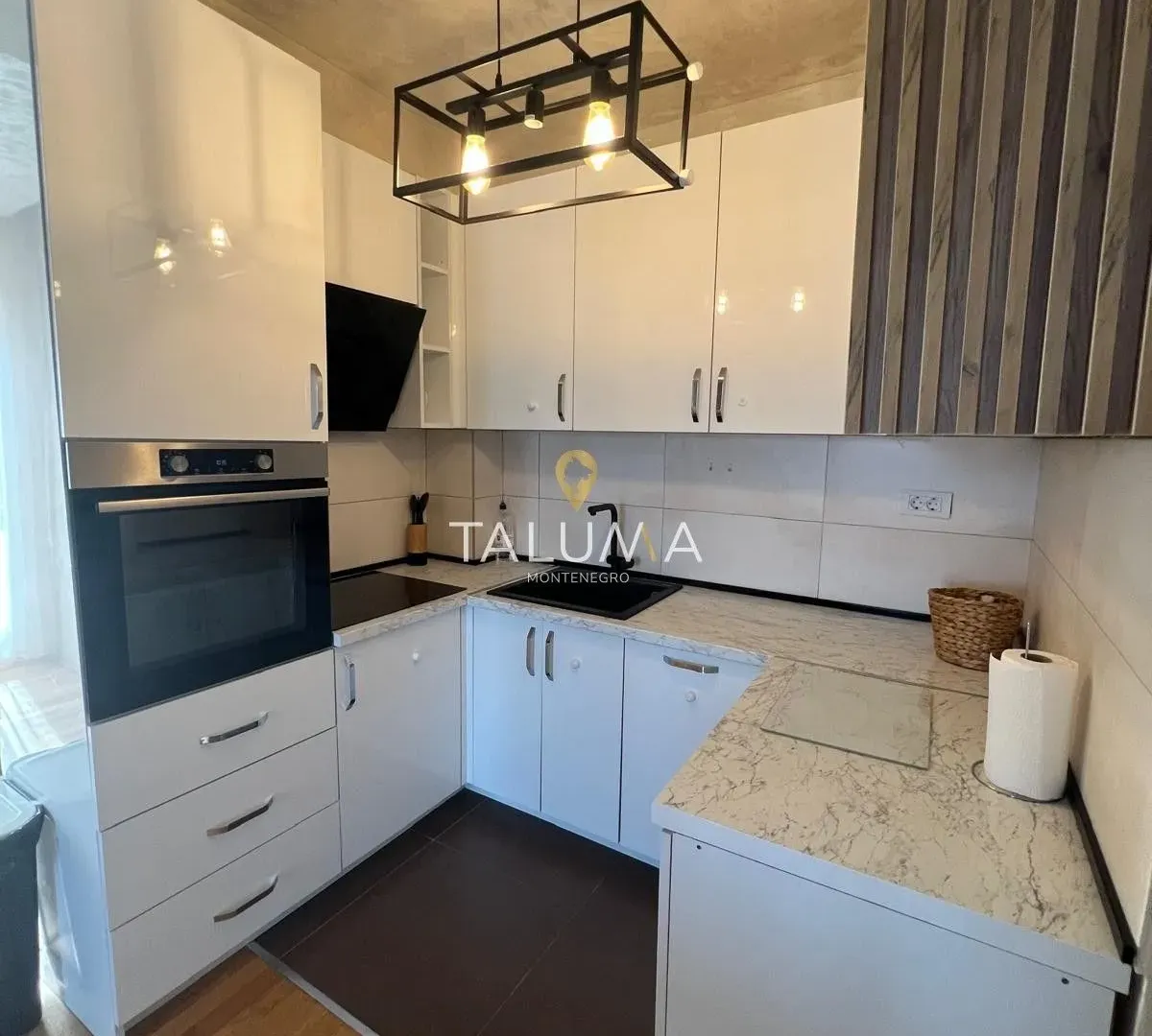 Rent, three bedroom apartment, 100m², Stari Aerodrom, Podgorica