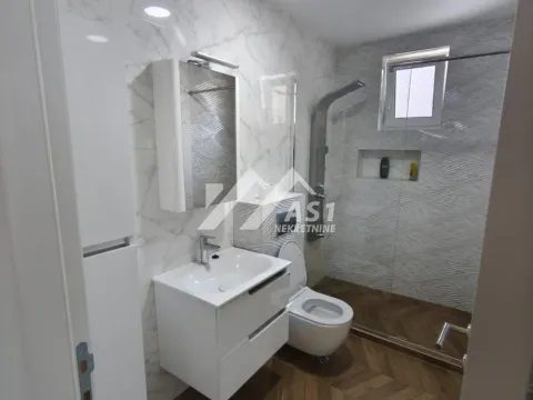 Izdavanje, četvorosoban stan, 122m², Sajam, Novi Sad Sve Podlokacije - image 6