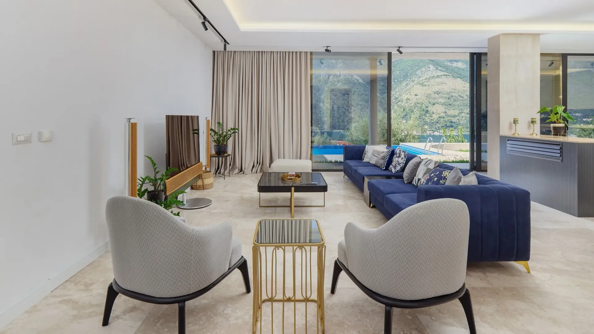 Sale, house, 419m², Dobrota, Kotor
