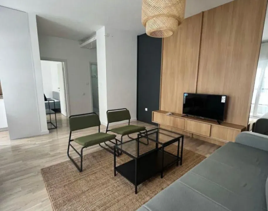 Izdavanje, jednosoban stan, 43m², Centar, Podgorica