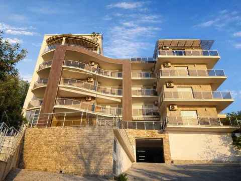 Sale, one bedroom apartment, 68m², Pržno, Budva - image 1