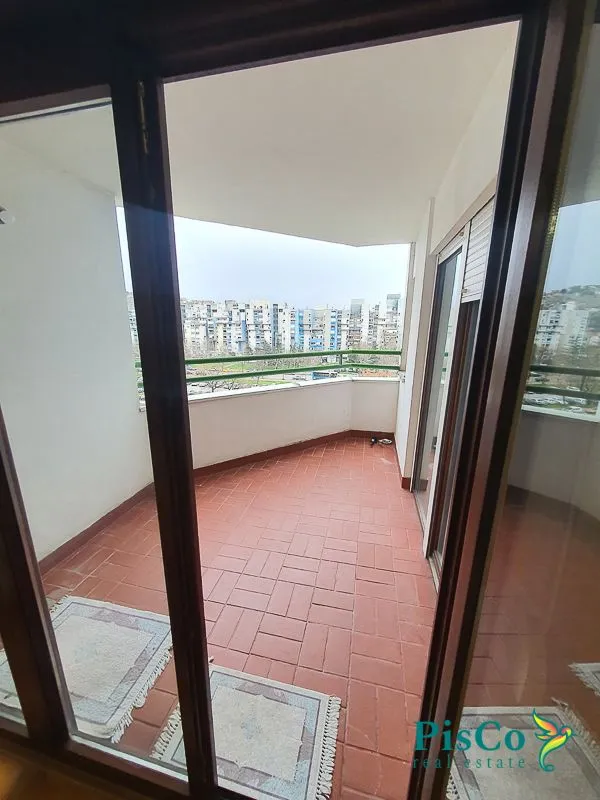 Prodaja, trosoban stan, 105m², Blok 6, Podgorica