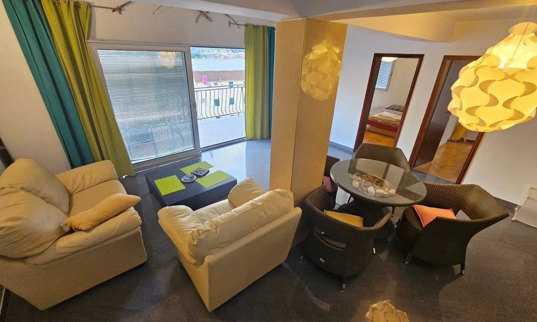 Prodaja, četvorosoban stan, 115m², Muo, Kotor