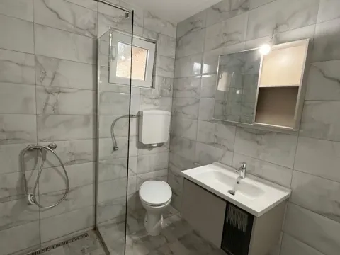 Rent, house, 180m², Palilula Sve Podlokacije, Beograd - image 2