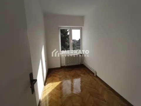 Prodaja, kuća, 222m², Centar, Zrenjanin - image 17