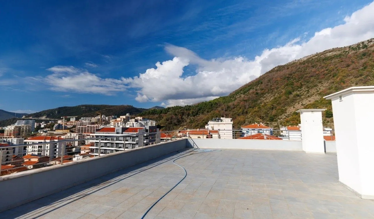 Prodaja, trosoban stan, Bečići, Budva