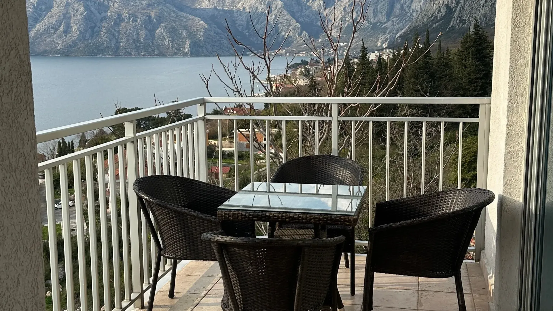 Prodaja, dvosoban stan, 75m², Grad, Kotor