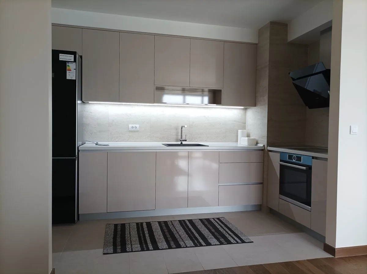 Rent, four bedroom apartment, 120m², Beograd Na Vodi, Beograd