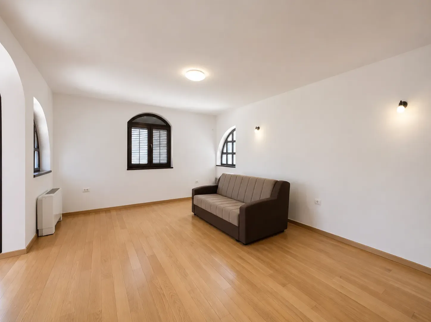 Rent, house, 340m², Tološi, Podgorica