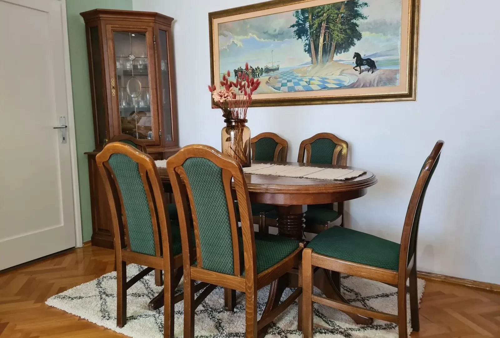 Izdavanje, dvosoban stan, 65m², Stara Varoš, Podgorica