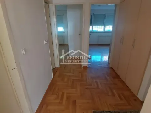 Izdavanje, trosoban stan, 65m², Novi Beograd Blok 21, Novi Beograd Sve Podlokacije - image 17