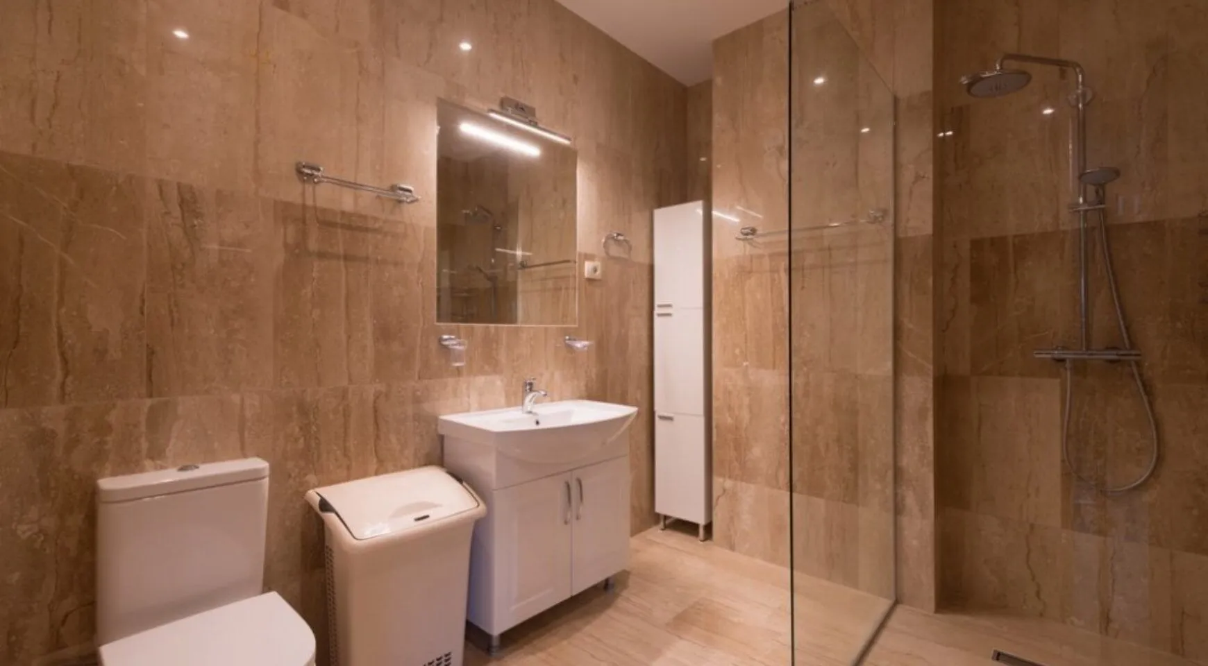 Sale, house, 370m², Stoliv, Kotor
